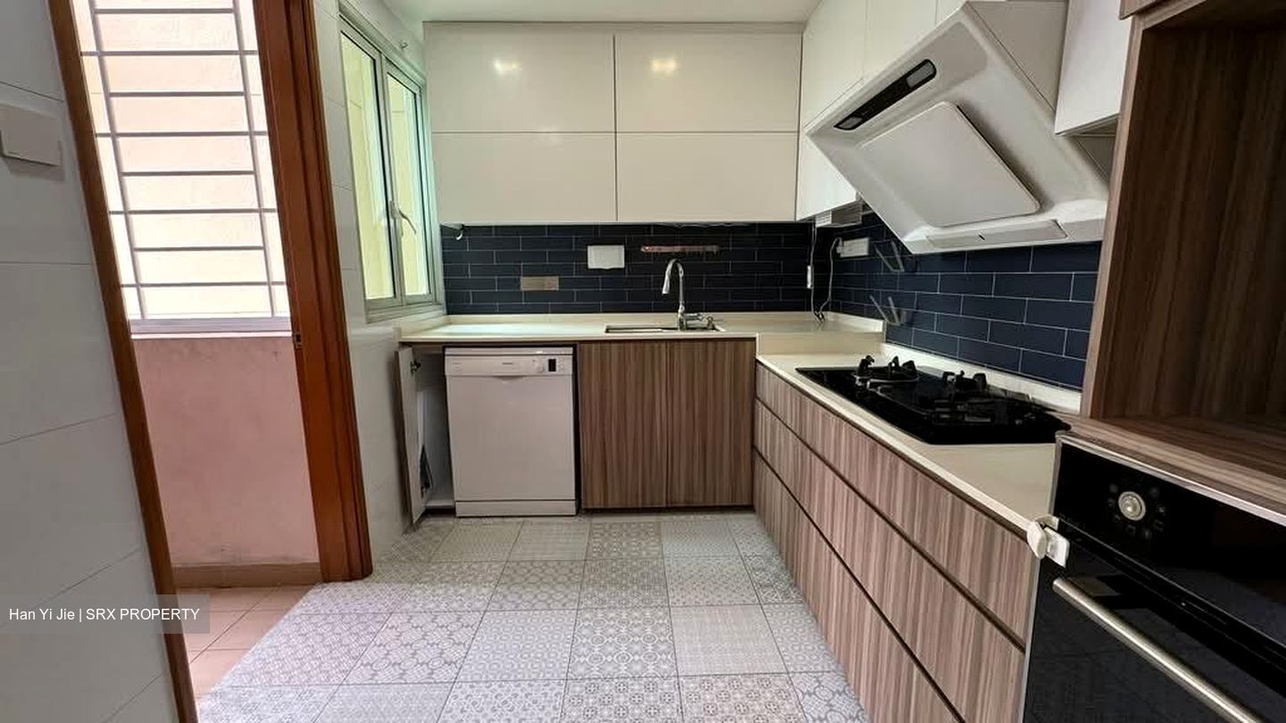 Queens (D3), Condominium #578500971